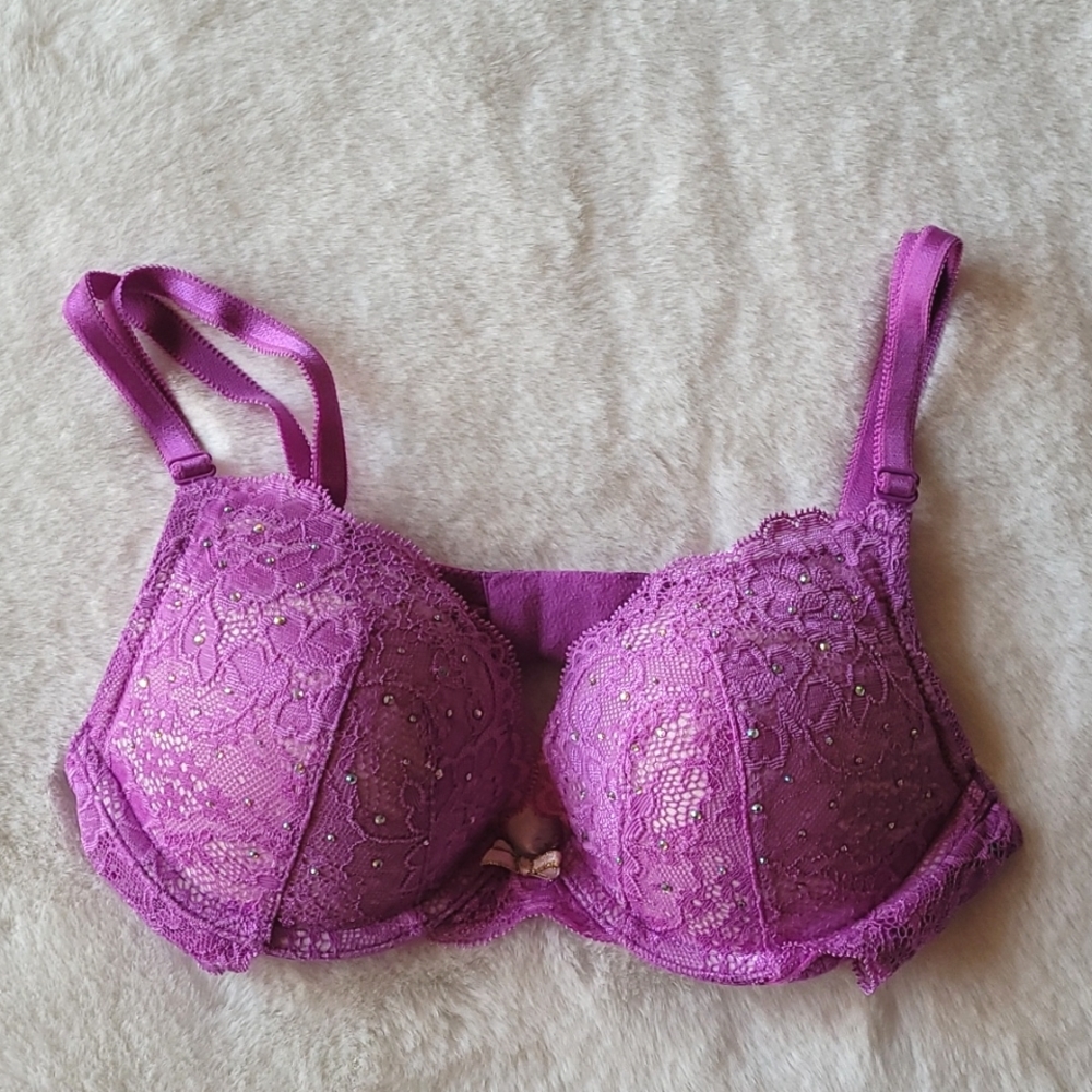 Victoria's Secret Dream Angels Purple Rhinestone Push Up Bra Size 32B